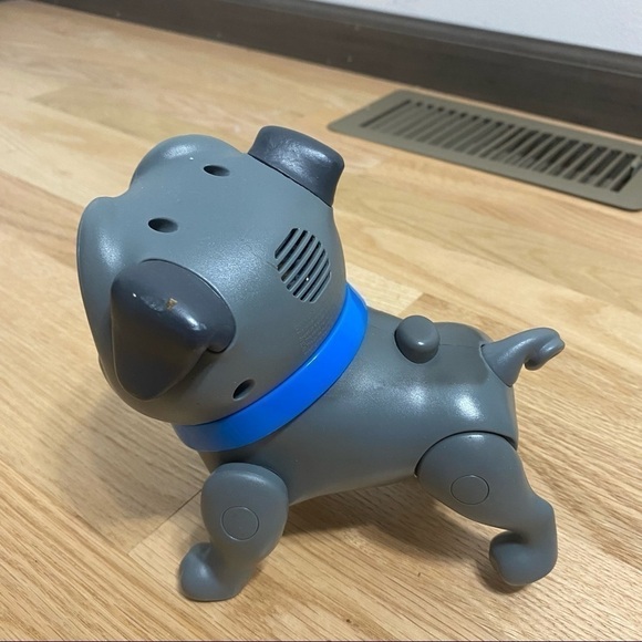 Puppy Dog Pals Surprise Action Bingo Figure Walking Talking Toy - Picture 5 of 6